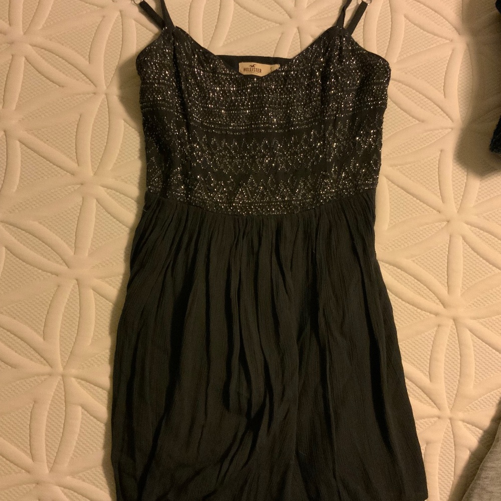 Hollister Teen’s Sparkling Black Dress